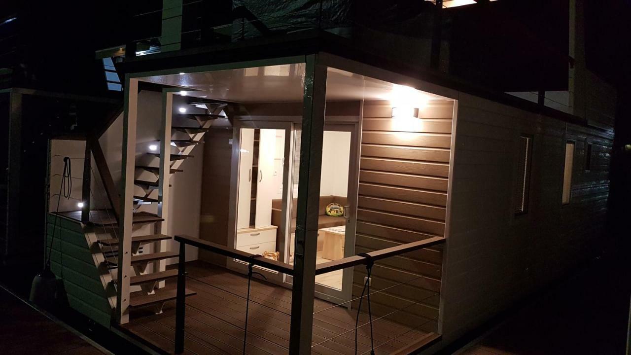 Floating Sea House Portorose Hotel Exterior foto